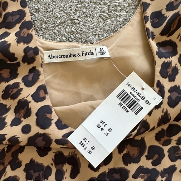 Abercrombie & Fitch leopard print satin scoop neck cami top medium - Picture 3 of 8